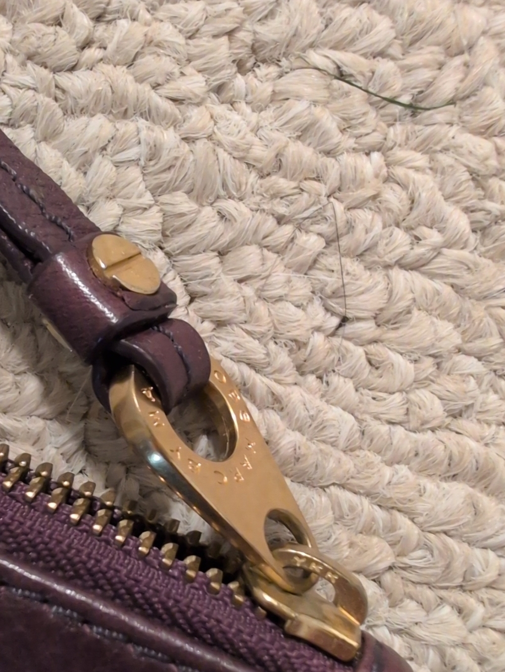 EUC Marc by Marc Jacobs Plum Leather Wristlet - Picture 3 of 9